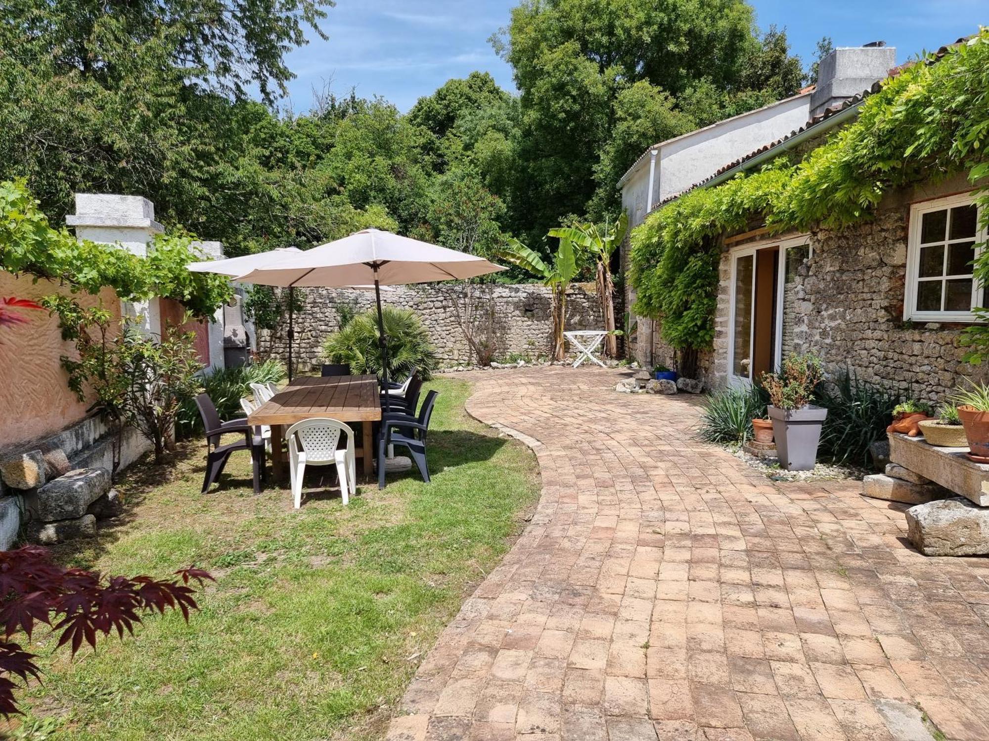 Villa Domaine De Rochebonne Saint-Just-Luzac Esterno foto